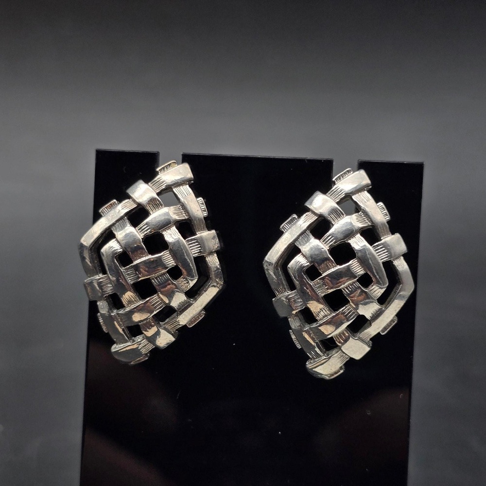 Silver Tone Basket Weave Earrings Diamond Shape Vintage
